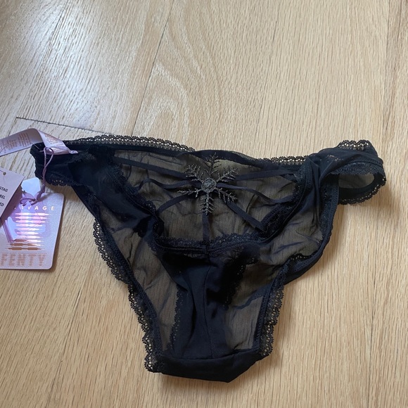 Fenty new with tags snowflake underwear - Picture 3 of 4